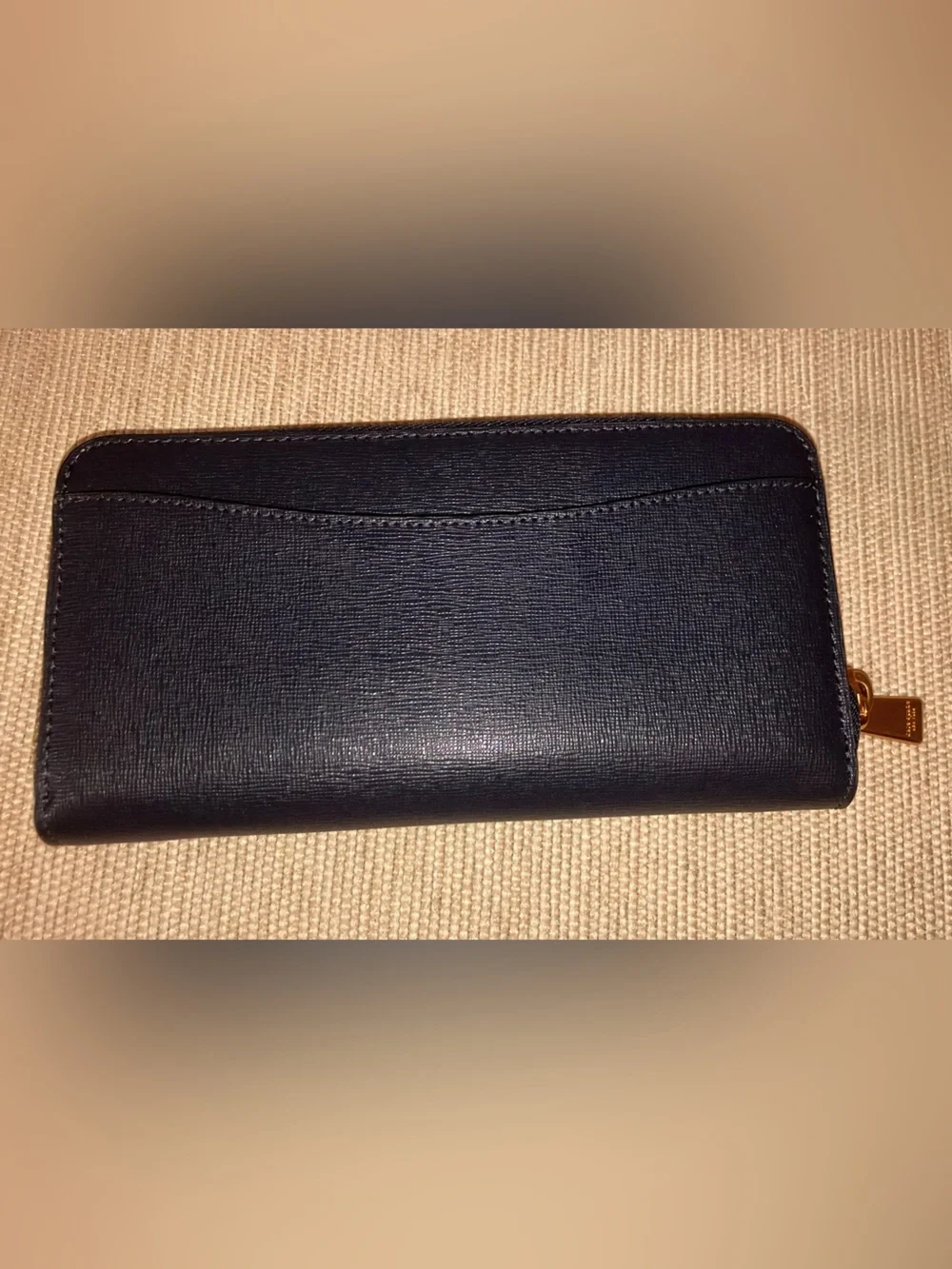 NWOT KATE SPADE SHAGGY EMBOSSED ZIP AROUND CONTINENTAL WALLET - NEVER USED